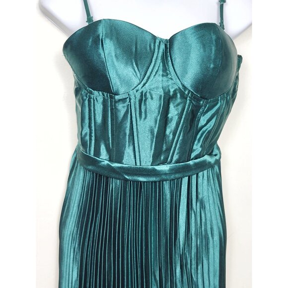 NEW - Eva and Lola mineral green satin pleated gown. Size Medium - Picture 3 of 9